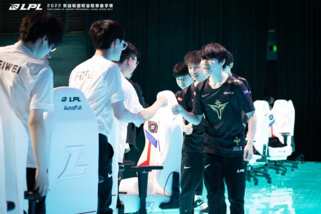 撕开对手防 撕开对手防